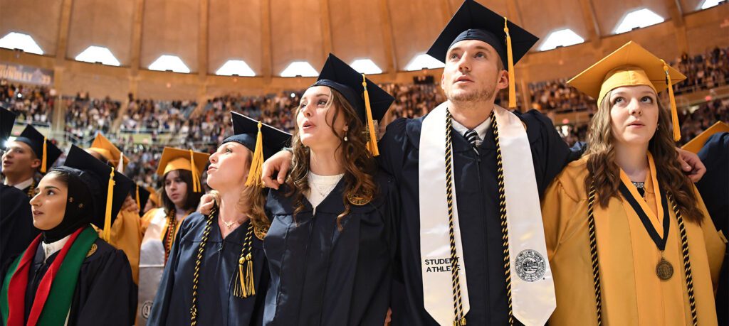 personalized sustainable stole for conscious graduates